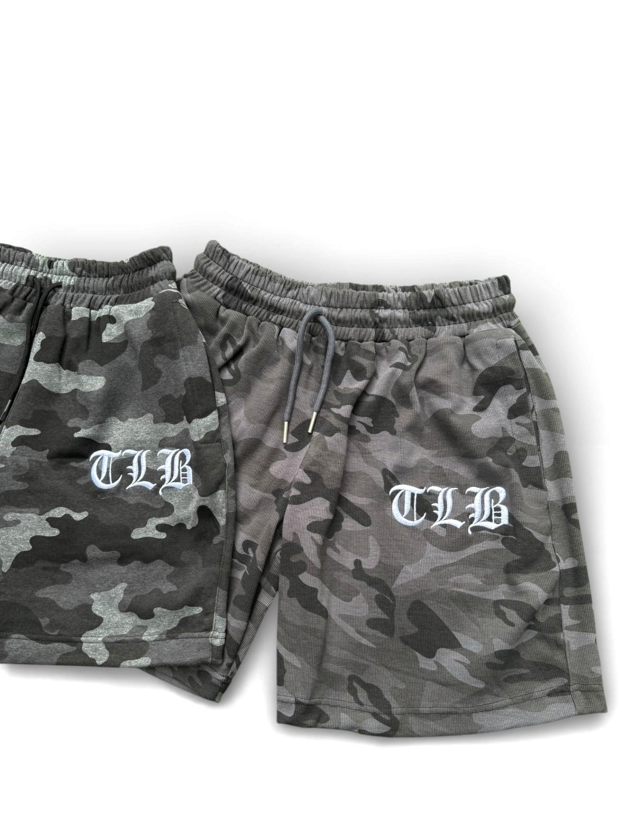 A CLOUD CAMOU SWEAT SHORTS