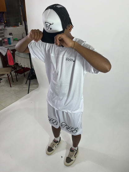 ARTISAN TRUCKER CAP