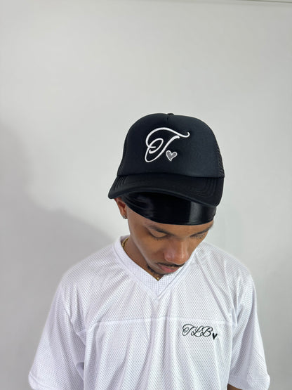 ARTISAN TRUCKER CAP