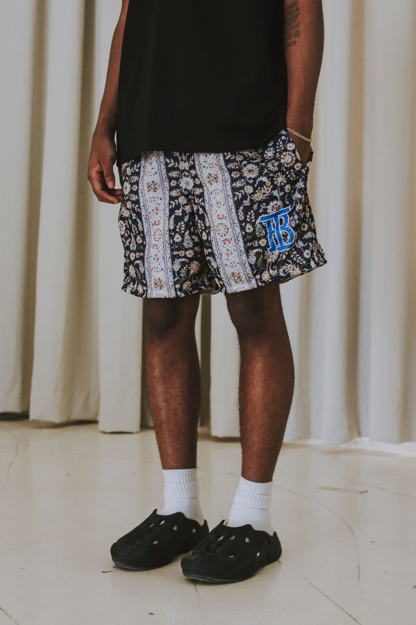 PERSIAN RUG COLLECTION MESH SHORTS