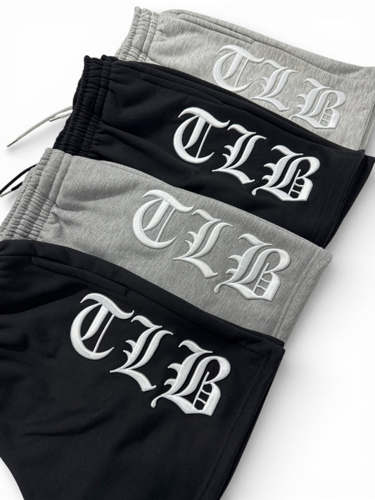 A CLOUD SWEAT SHORTS