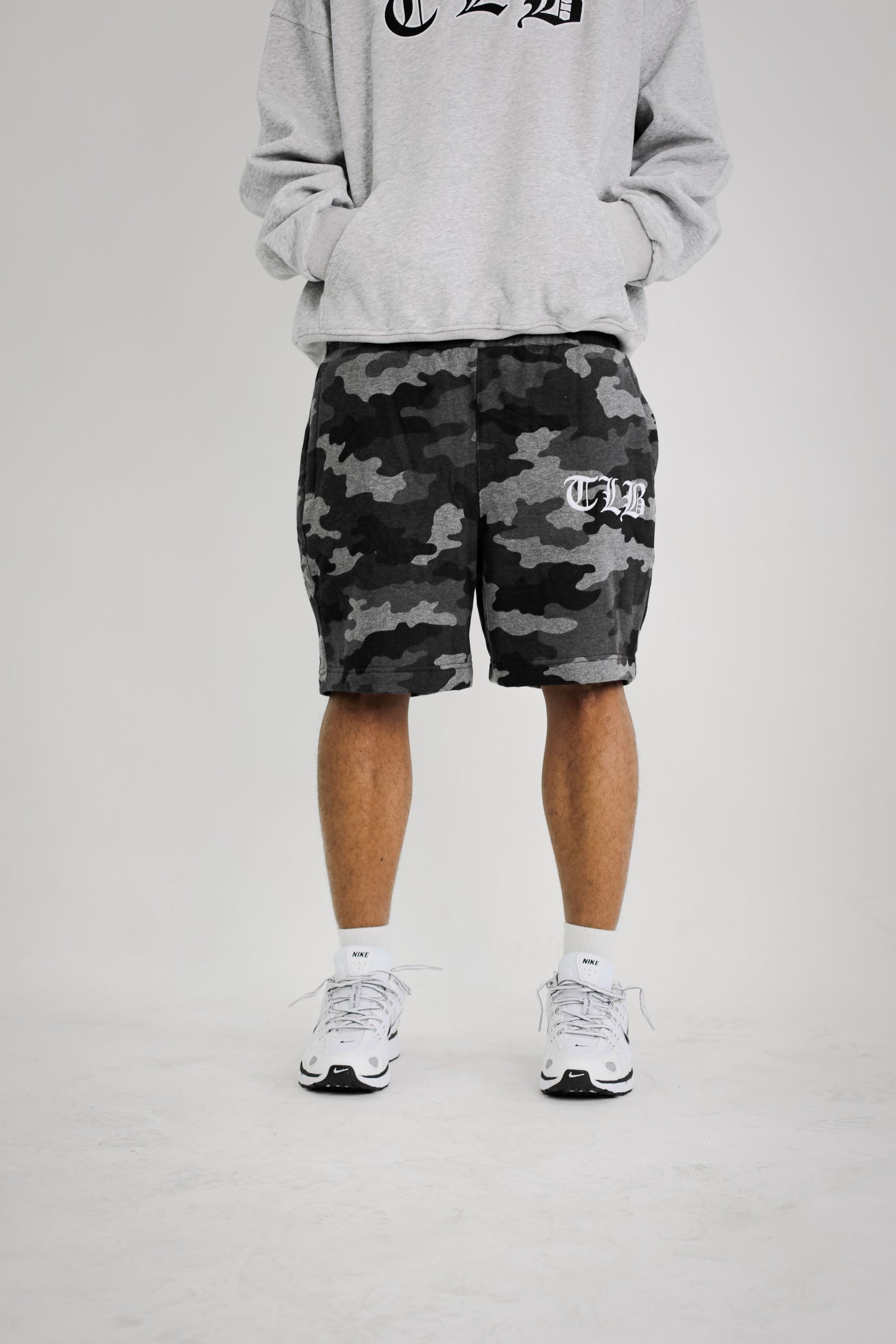 A CLOUD CAMOU SWEAT SHORTS