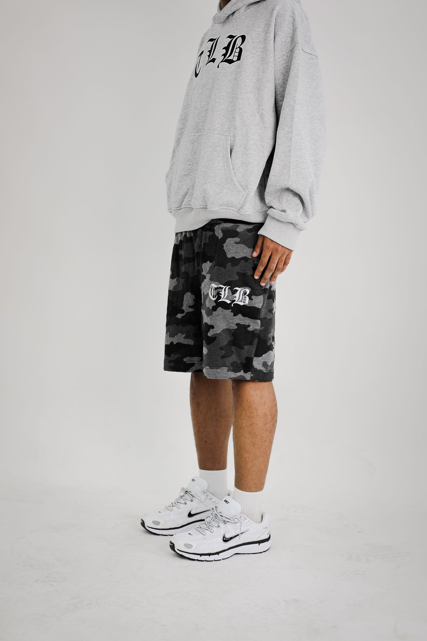 A CLOUD CAMOU SWEAT SHORTS